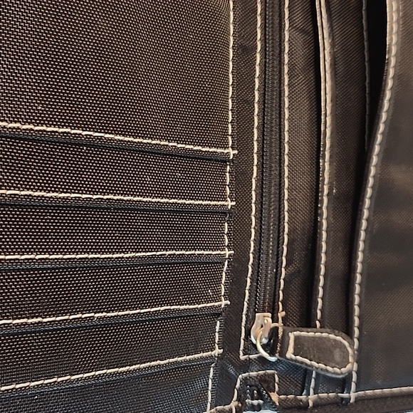 Loft- travel wallet/portfolio/passport holder - Picture 6 of 9